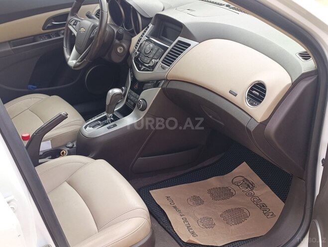 Chevrolet Cruze 2011, 277,200 km - 1.4 l - Şirvan