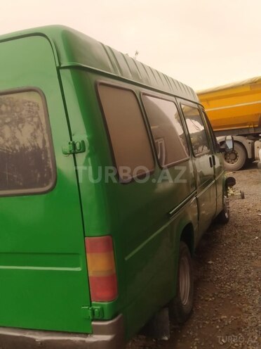 Ford Transit 1990, 500,000 km - 2.5 l - Salyan