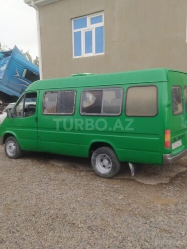 Ford Transit 1990, 500,000 km - 2.5 l - Salyan