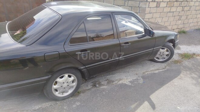 Mercedes C 180 1996, 400,000 km - 1.8 л - Zaqatala
