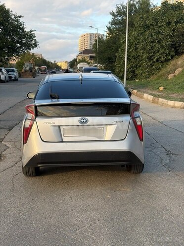 Toyota Prius 2016, 390,000 km - 1.8 л - Bakı