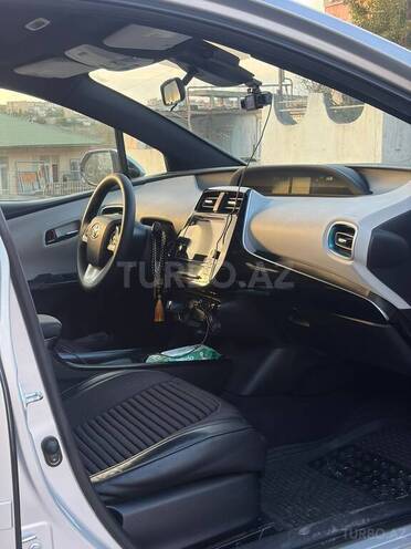 Toyota Prius 2016, 390,000 km - 1.8 л - Bakı