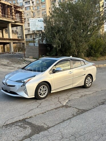 Toyota Prius 2016, 390,000 km - 1.8 л - Bakı
