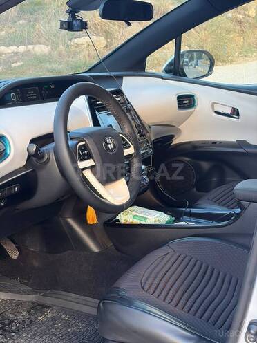Toyota Prius 2016, 390,000 km - 1.8 л - Bakı