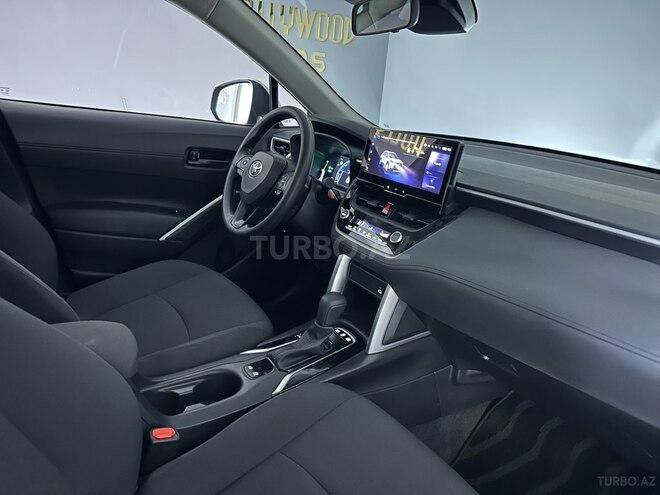 Toyota Corolla Cross 2023, 6,850 km - 2.0 л - Bakı