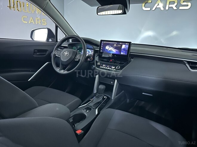 Toyota Corolla Cross 2023, 6,850 km - 2.0 л - Bakı