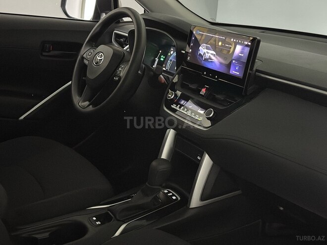 Toyota Corolla Cross 2023, 6,850 km - 2.0 л - Bakı