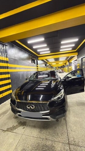 Infiniti QX30 2017, 155,000 km - 2.0 л - Bakı