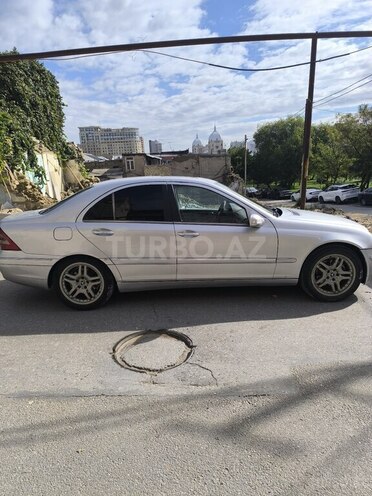 Mercedes C 240 2003, 321,869 km - 2.6 л - Bakı
