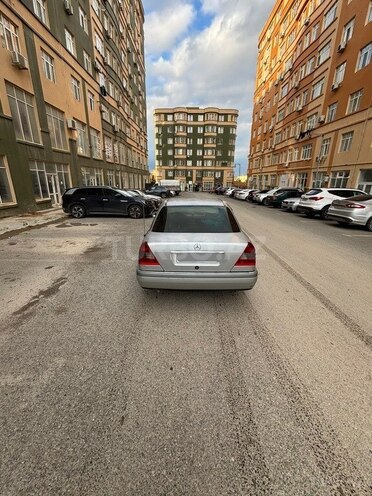 Mercedes C 180 1995, 575,628 km - 1.8 l - Bakı