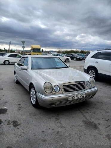 Mercedes E 280 1999, 457,000 km - 2.8 л - Masallı