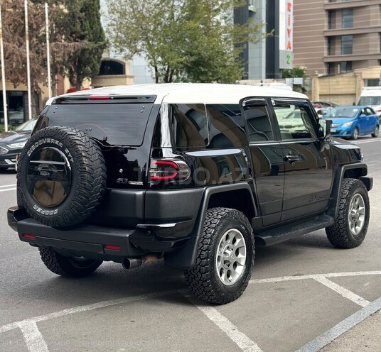 Toyota FJ Cruiser 2013, 186,958 km - 4.0 л - Bakı