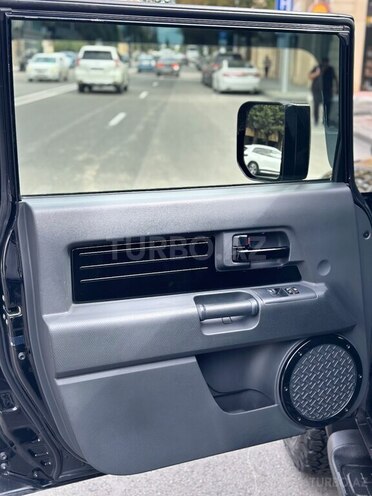 Toyota FJ Cruiser 2013, 186,958 km - 4.0 л - Bakı