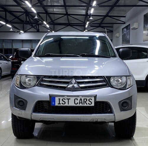 Mitsubishi L200 2011, 506,000 km - 2.5 l - Sumqayıt