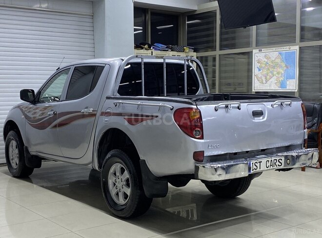 Mitsubishi L200 2011, 506,000 km - 2.5 l - Sumqayıt