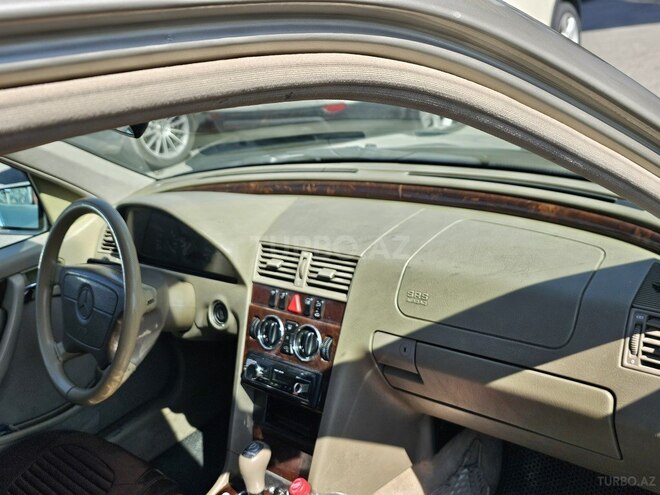Mercedes C 200 1998, 499,800 km - 2.0 л - Goranboy