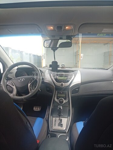 Hyundai Elantra 2013, 256,390 km - 2.0 l - Hacıqabul