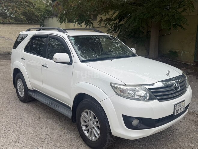 Toyota Fortuner 2011, 250,000 km - 2.7 л - Bakı