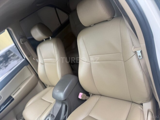 Toyota Fortuner 2011, 250,000 km - 2.7 л - Bakı
