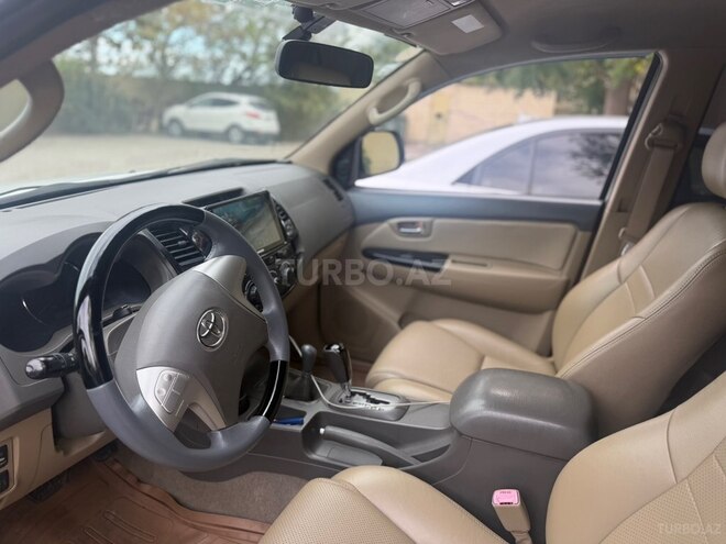 Toyota Fortuner 2011, 250,000 km - 2.7 л - Bakı
