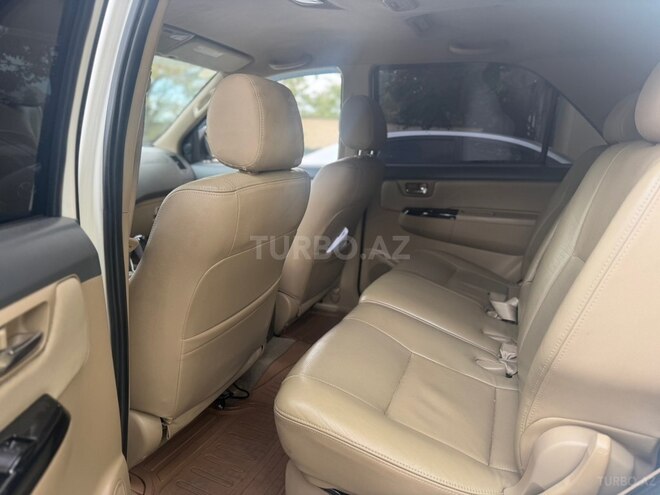Toyota Fortuner 2011, 250,000 km - 2.7 л - Bakı