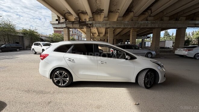 Kia  2015, 191,000 km - 1.6 l - Bakı