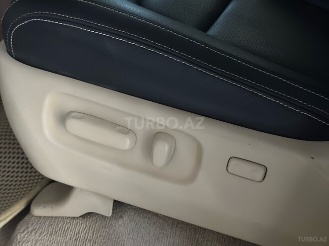 Toyota Land Cruiser 2012, 261,000 km - 4.5 l - Bakı