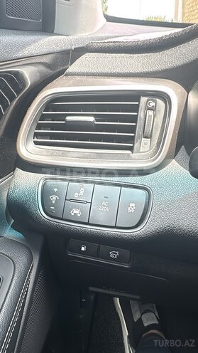 Kia Sorento 2017, 210,000 km - 2.2 l - Bakı