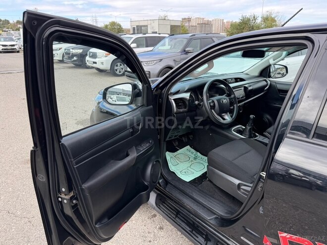 Toyota Hilux 2022, 98,000 km - 2.4 l - Bakı