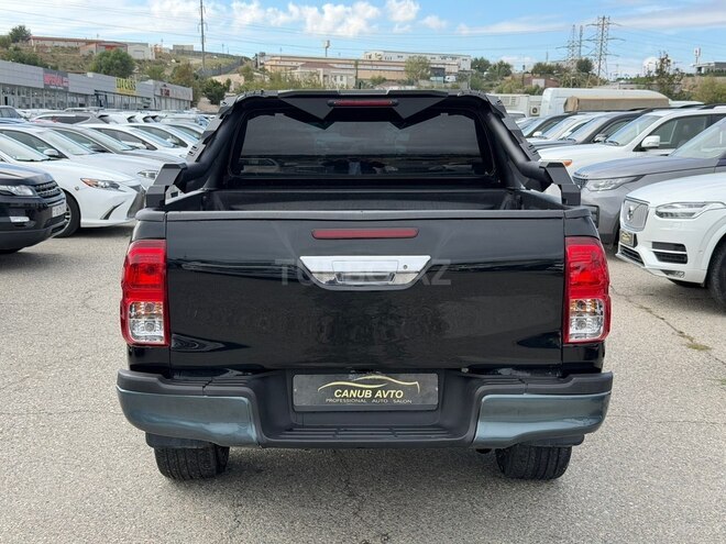 Toyota Hilux 2022, 98,000 km - 2.4 l - Bakı