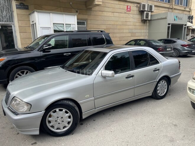 Mercedes C 220 1999, 500,000 km - 2.2 л - Bakı