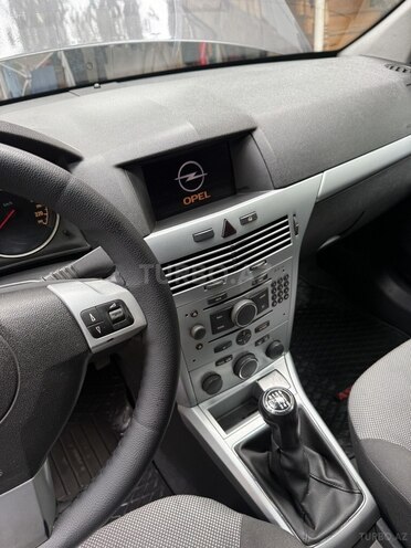 Opel Astra 2009, 241,000 km - 1.3 л - Bakı