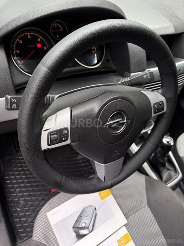 Opel Astra 2009, 241,000 km - 1.3 л - Bakı