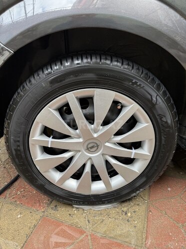 Opel Astra 2009, 241,000 km - 1.3 л - Bakı