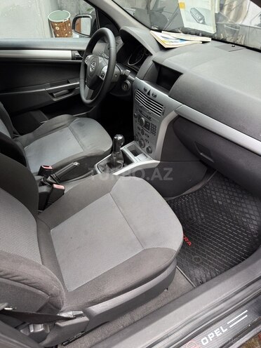 Opel Astra 2009, 241,000 km - 1.3 л - Bakı