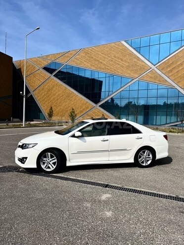 Toyota Camry 2013, 270,000 km - 2.5 л - Şirvan
