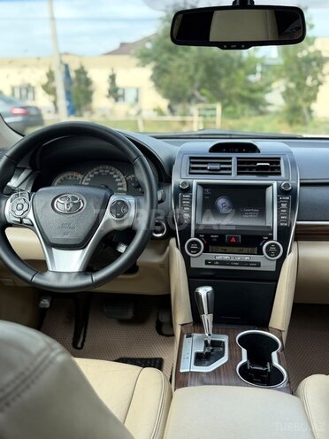 Toyota Camry 2013, 270,000 km - 2.5 л - Şirvan
