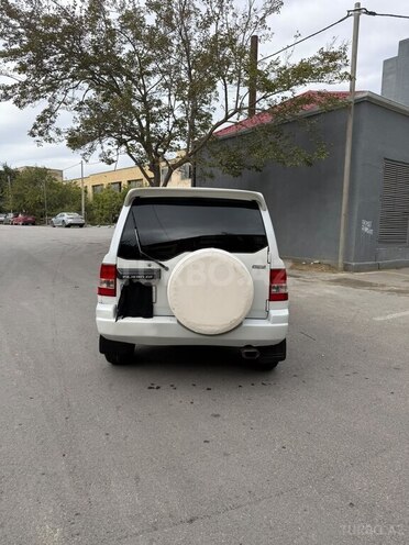 Mitsubishi Pajero io 1999, 269,000 km - 1.8 l - Bakı
