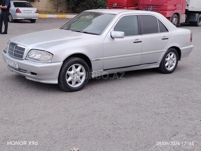Mercedes C 250 1995, 256,458 km - 2.5 л - Qazax