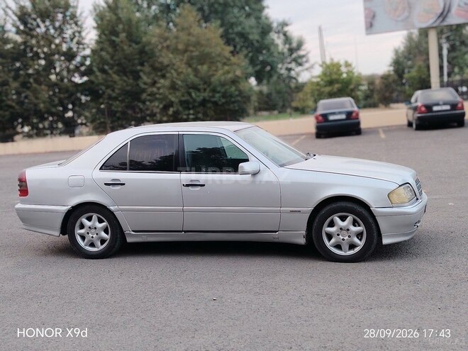 Mercedes C 250 1995, 256,458 km - 2.5 л - Qazax