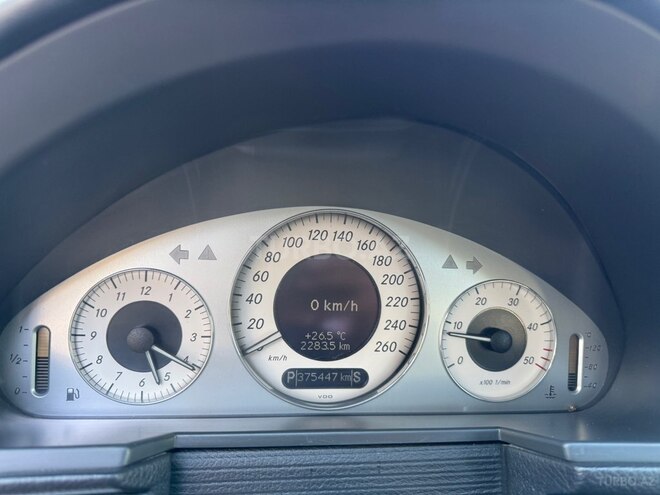 Mercedes E 270 2002, 375,500 km - 2.7 л - Bakı