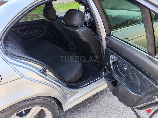 BMW 523 1997, 495,987 km - 2.5 l - Tovuz