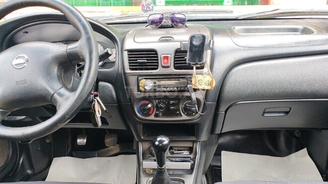 Nissan Sunny 2008, 450,000 km - 1.3 л - Qusar