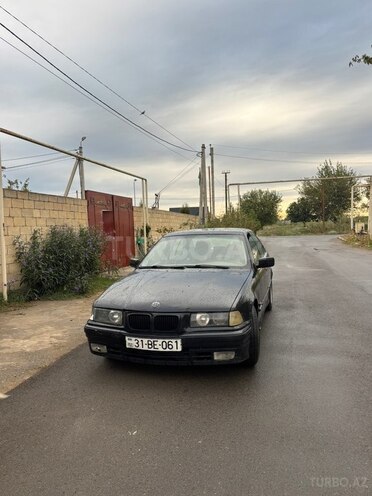 BMW 320 1993, 550,000 km - 2.0 л - Salyan