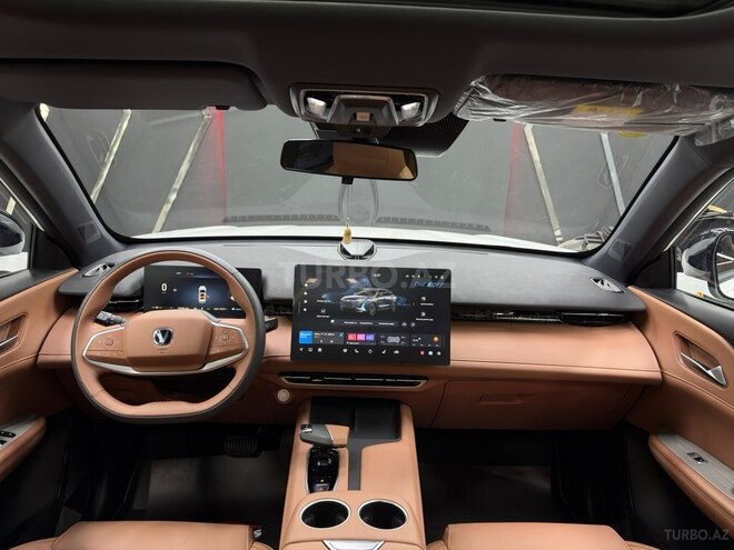 Changan  2025, 30,000 km - 1.5 л - Bakı
