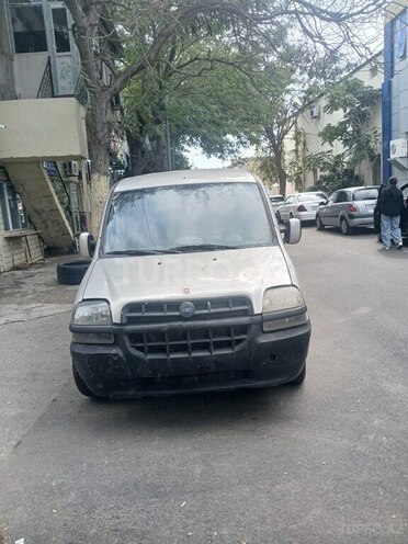 Fiat Doblo 2004, 295,000 km - 1.9 л - Bakı