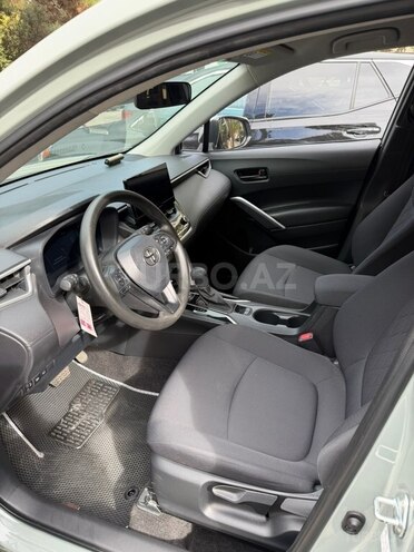 Toyota Corolla Cross 2024, 29,000 km - 2.0 л - Bakı