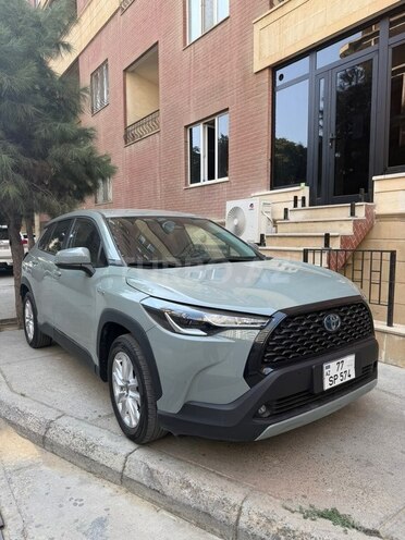 Toyota Corolla Cross 2024, 29,000 km - 2.0 л - Bakı