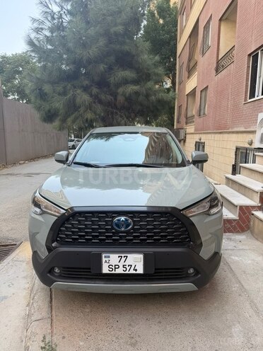 Toyota Corolla Cross 2024, 29,000 km - 2.0 л - Bakı