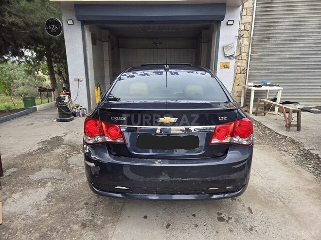 Chevrolet Cruze 2015, 301,568 km - 1.4 l - Şirvan